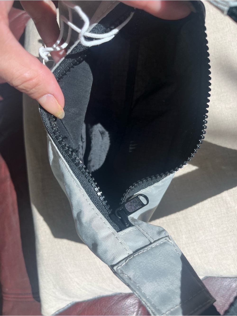 BAGGU Mini Nylon Crescent Bag in Grey with Black Trim NEW NWT - Picture 3 of 5